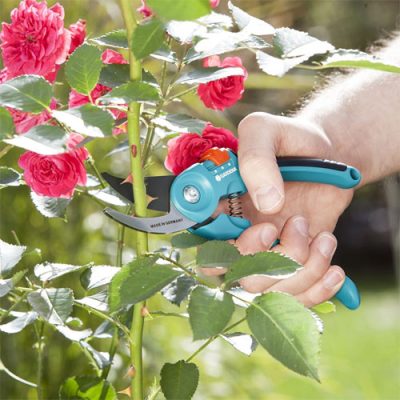 Kìm cắt cành cổ điển Gardena 08857-20