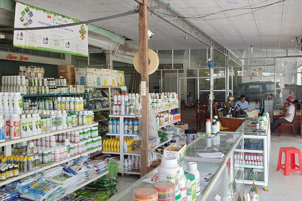 Cửa hàng vật tư nông nghiệp Trung Nguyên